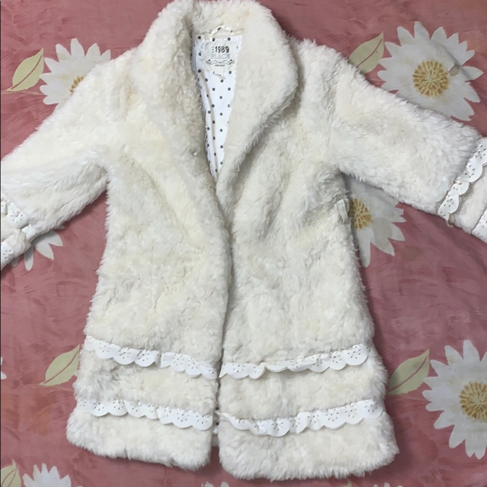 ❤️HOST PICK❤️ 👧🏻 (kid M, 7-8) Faux fur jacket - Picture 1 of 5
